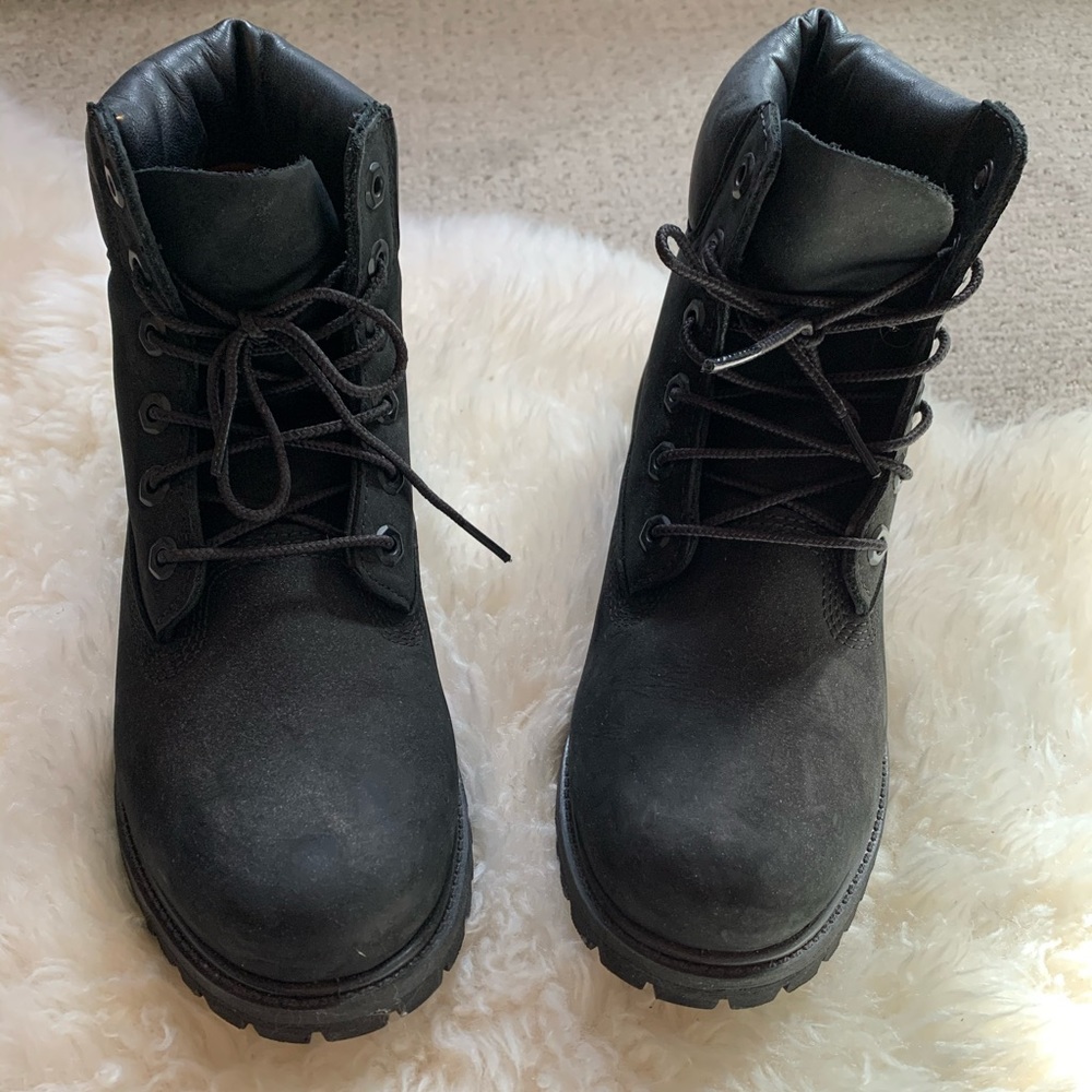 Black timberland Boots